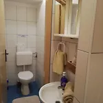 Axis Center شقة سبليت